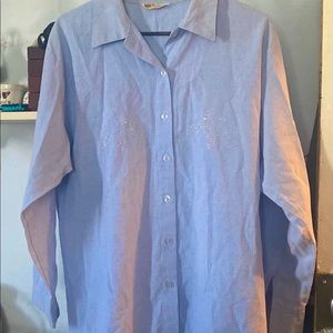 - Like new Ladies Elephant Blouse sz lg